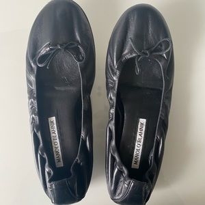 Manolo blahnik Black leather ballet shoes